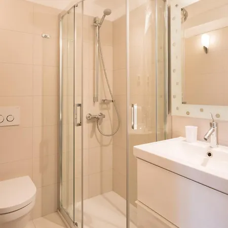 Villa Elegant Lozica 4 Bedrooms Palazio Seafront Beautiful Infinity Pool *