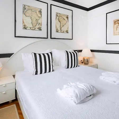 Elegant Lozica 4 Bedrooms Palazio Seafront Beautiful Infinity Pool Villa Dubrovnik