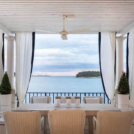 Elegant Lozica 4 Bedrooms Palazio Seafront Beautiful Infinity Pool * Dubrovnik