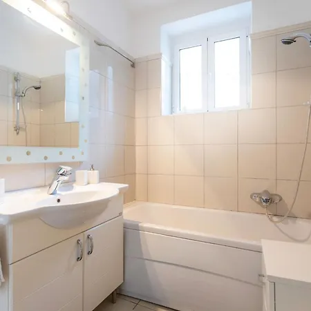 Elegant Lozica 4 Bedrooms Palazio Seafront Beautiful Infinity Pool * Dubrovnik