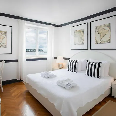 Elegant Lozica 4 Bedrooms Palazio Seafront Beautiful Infinity Pool Dubrovnik