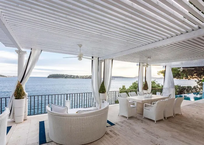 Elegant Lozica 4 Bedrooms Palazio Seafront Dubrovnik