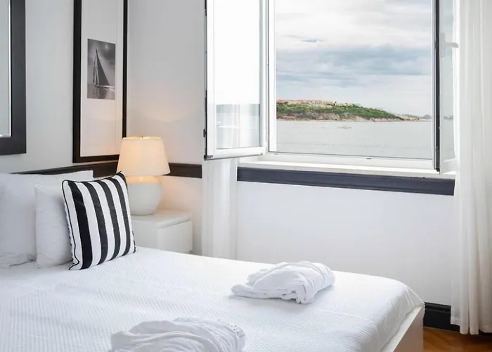 Villa Elegant Lozica 4 Bedrooms Palazio Seafront