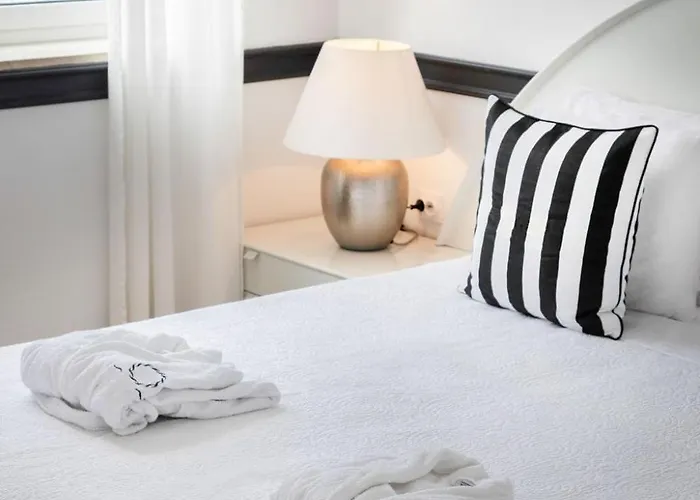 Elegant Lozica 4 Bedrooms Palazio Seafront Villa Dubrovnik