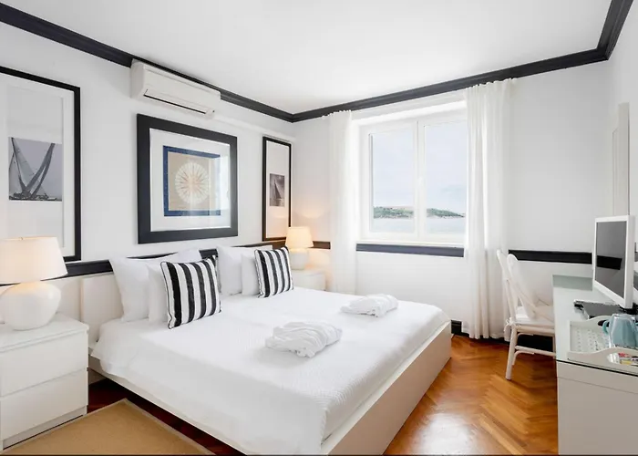 Elegant Lozica 4 Bedrooms Palazio Seafront Villa Dubrovnik