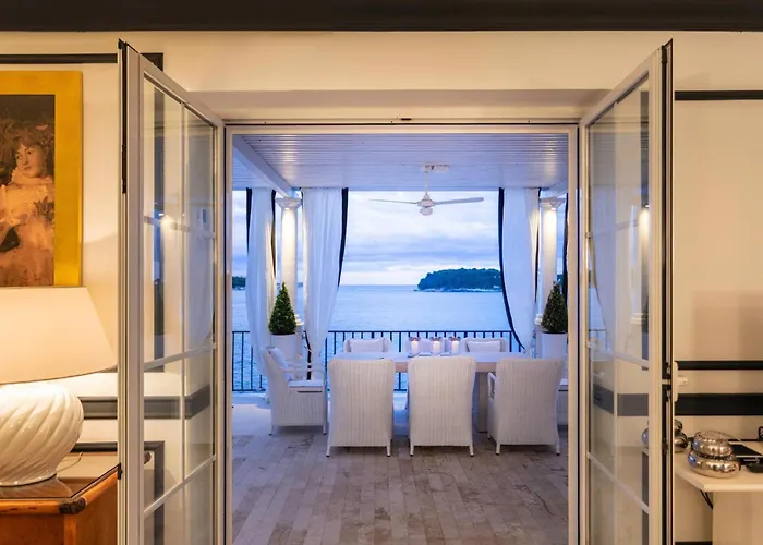 Elegant Lozica 4 Bedrooms Palazio Seafront Dubrovnik